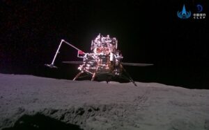 Chang'e_6_lander_and_ascender