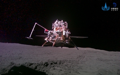 Chang'e_6_lander_and_ascender